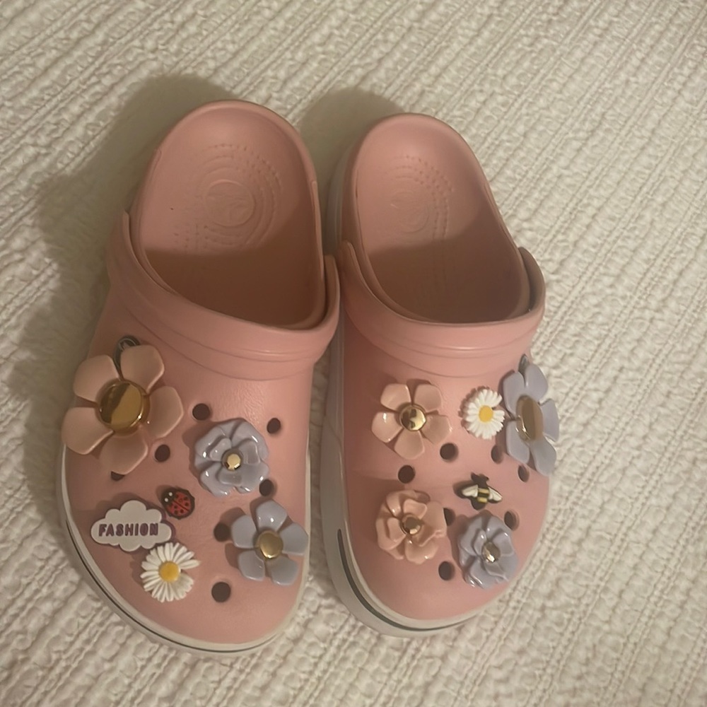Set 12 Crocs charms